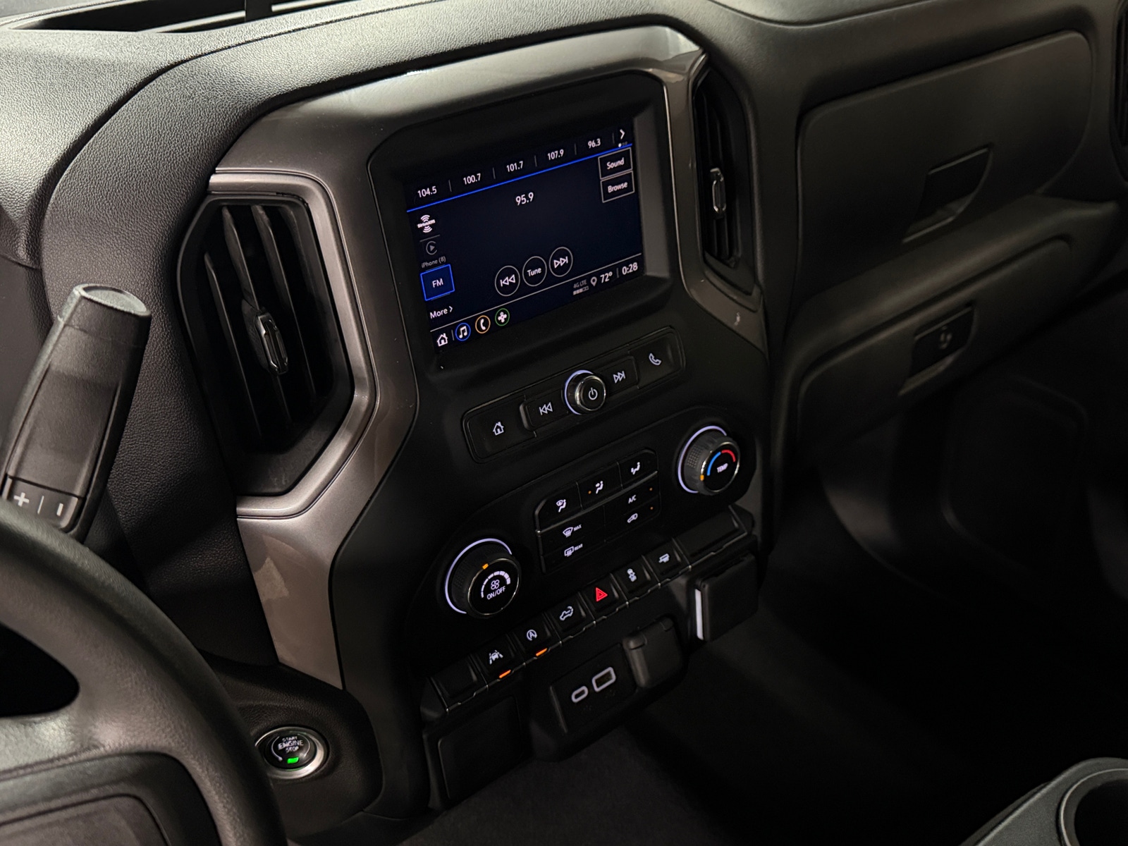 Thumbnail: 2024 Chevrolet Silverado 1500 - 4