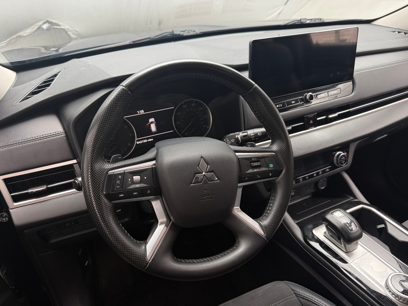 Thumbnail: 2025 Mitsubishi Outlander - 5