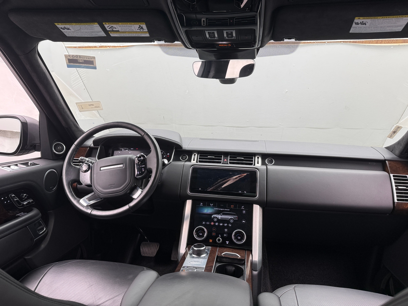 Thumbnail: 2020 Land Rover Range Rover - 2