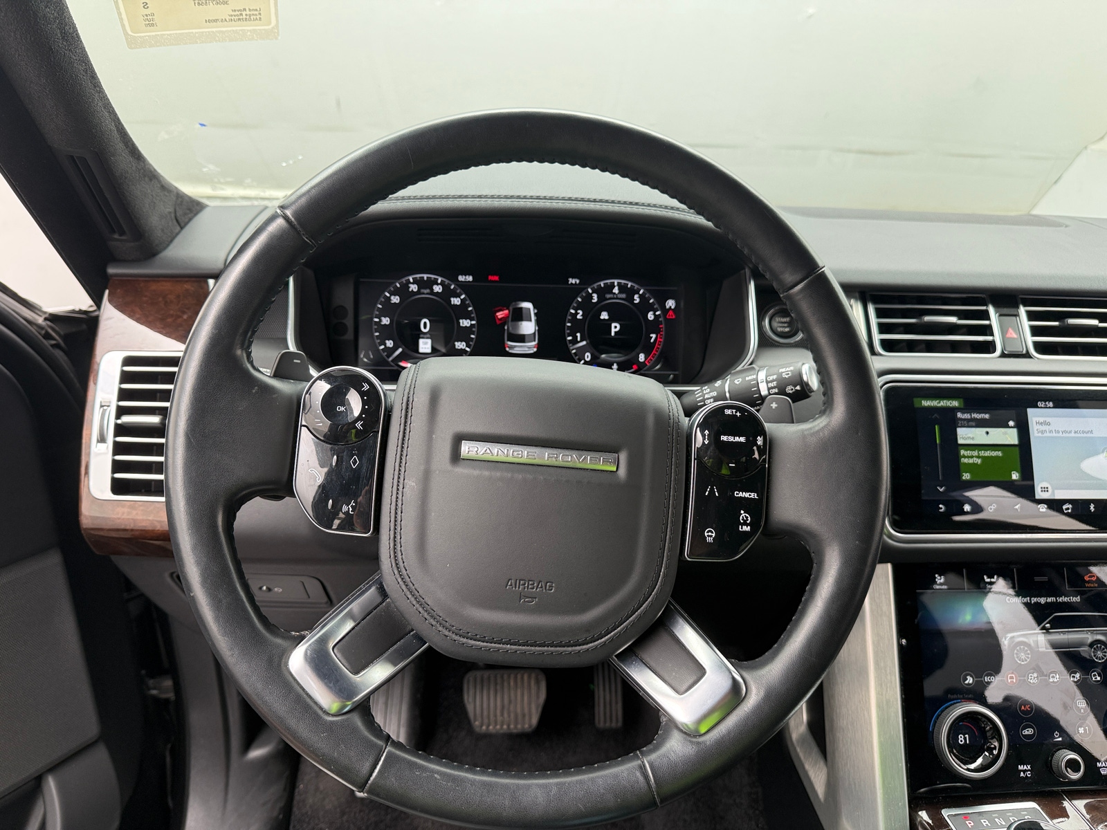 Thumbnail: 2020 Land Rover Range Rover - 4