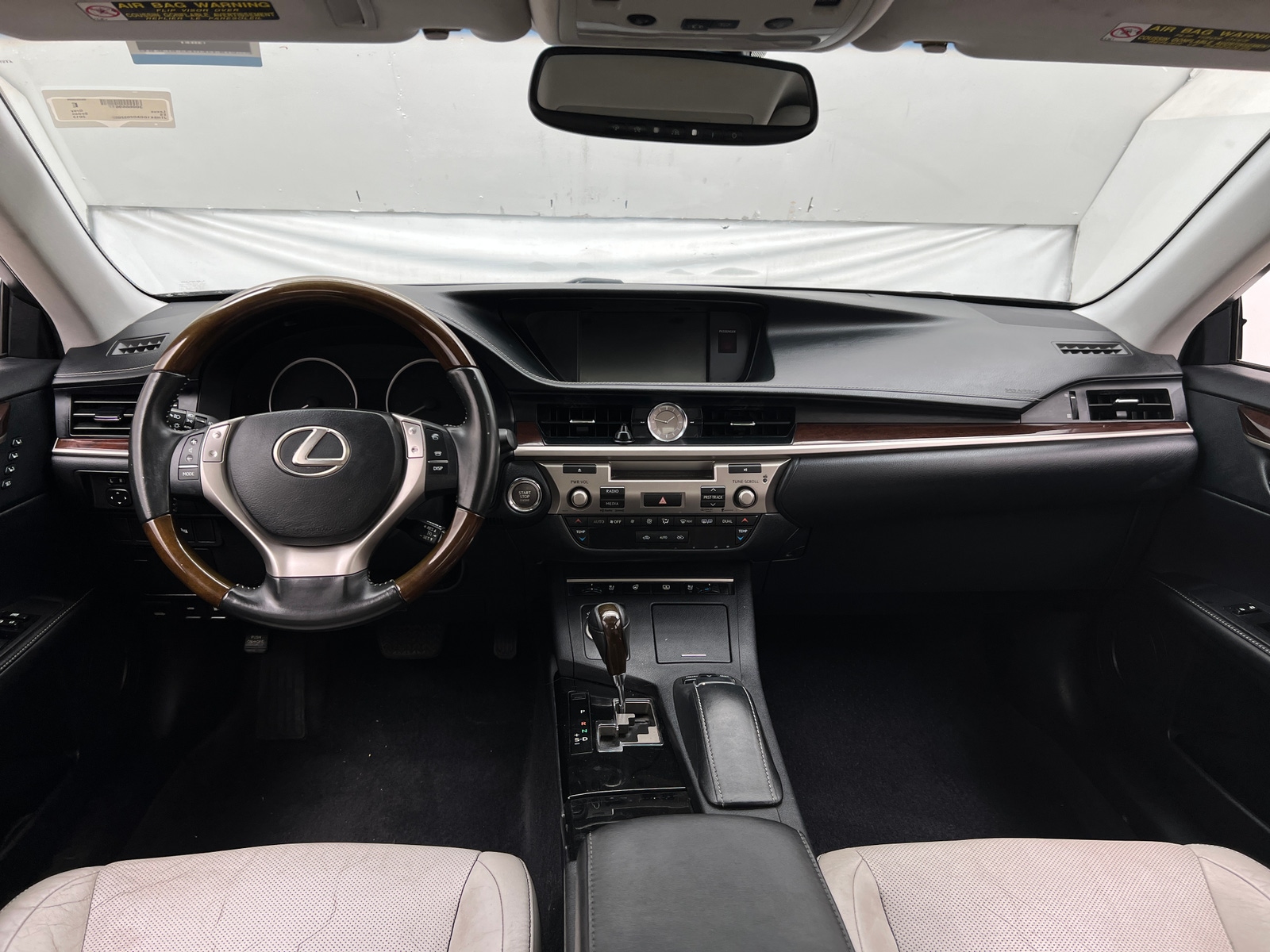 Thumbnail: 2013 Lexus ES - 3