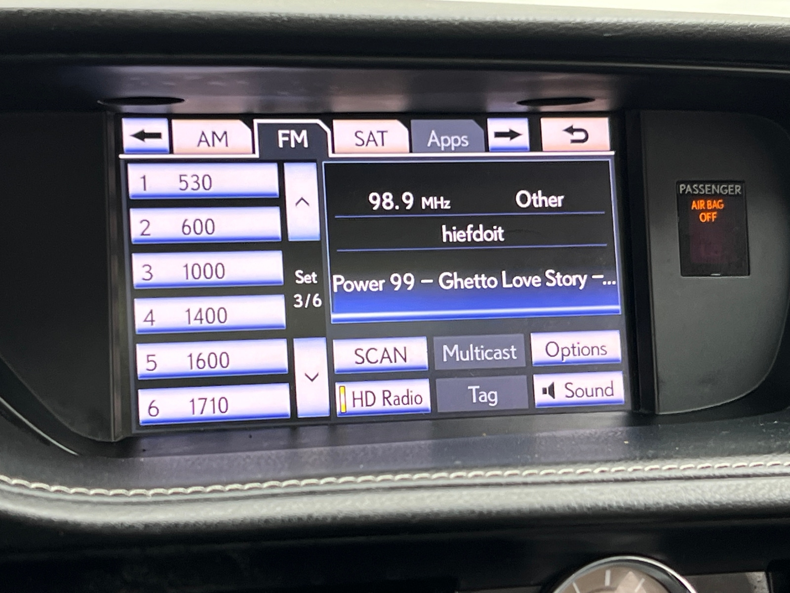 Thumbnail: 2013 Lexus ES - 4
