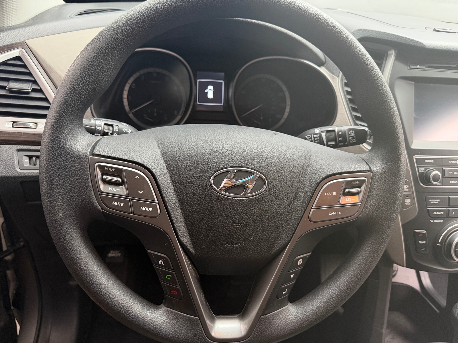 Thumbnail: 2017 Hyundai Santa Fe - 5
