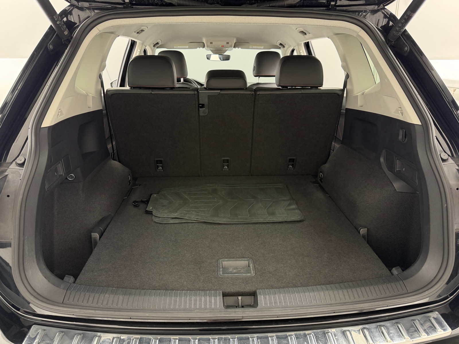Thumbnail: 2024 Volkswagen Tiguan - 6