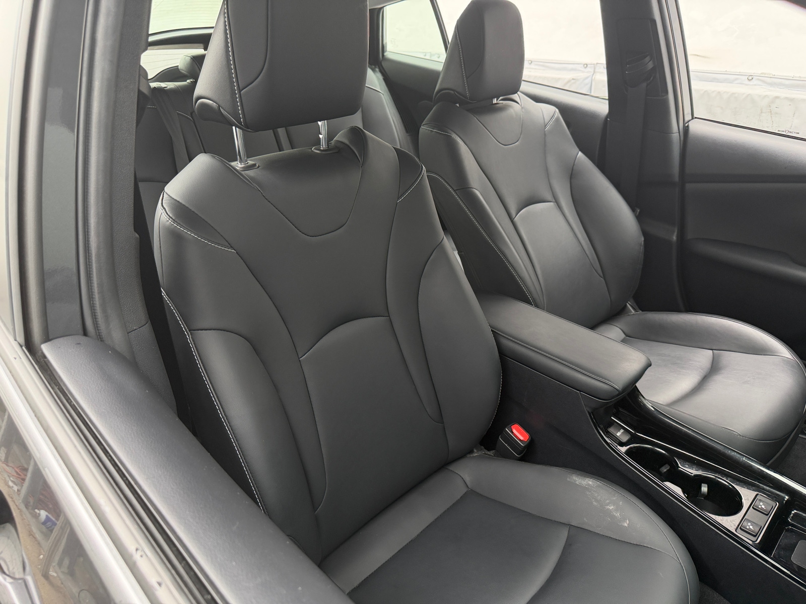 Thumbnail: 2021 Toyota Prius Prime - 2