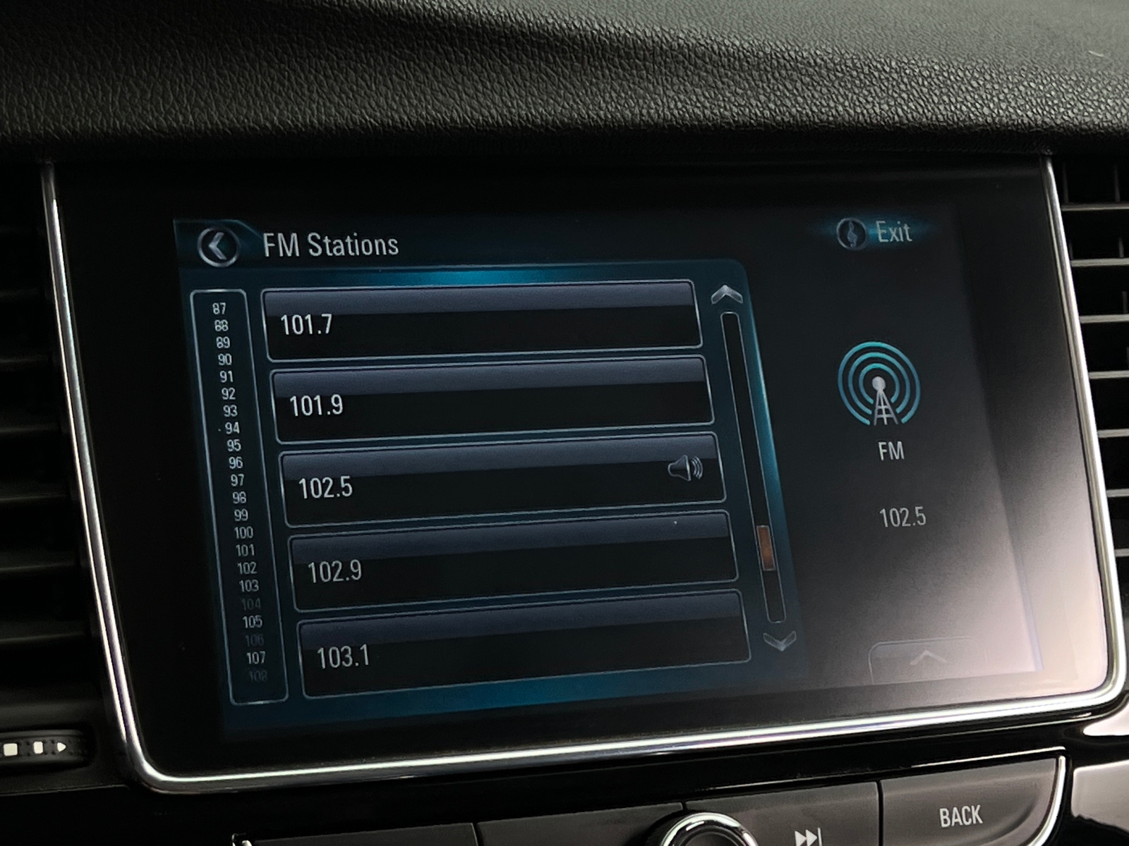 Thumbnail: 2019 Buick Encore - 3