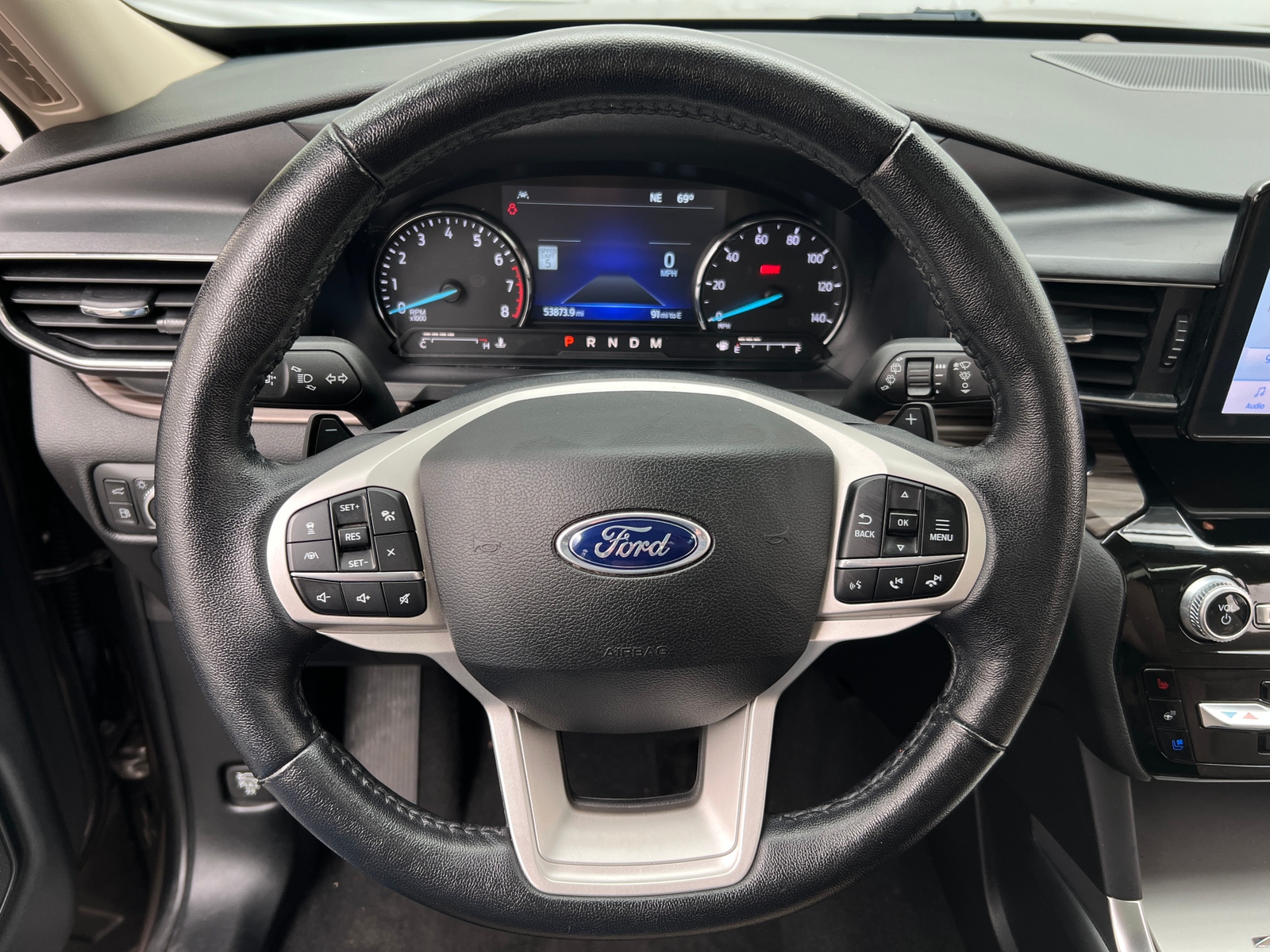 Thumbnail: 2021 Ford Explorer - 4