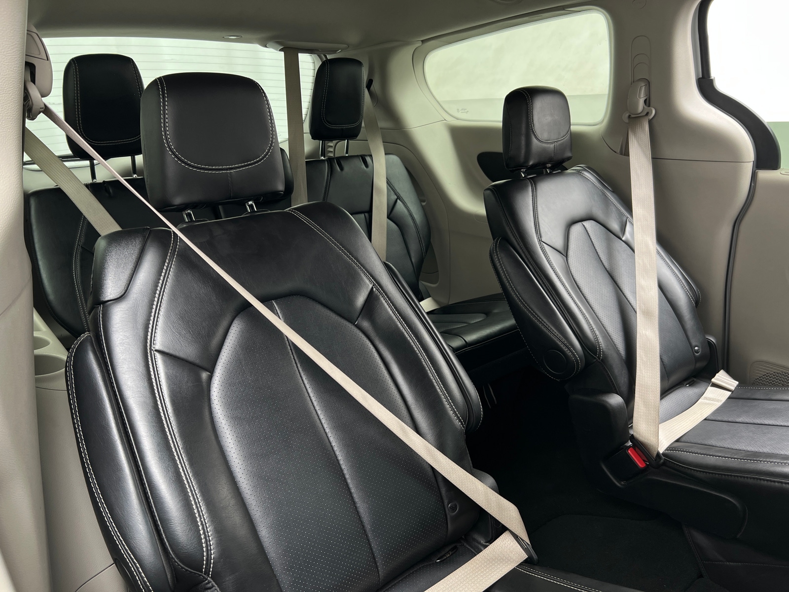 Thumbnail: 2024 Chrysler Pacifica - 5
