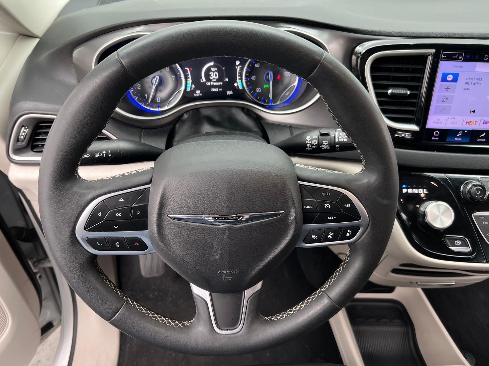 Thumbnail: 2024 Chrysler Pacifica - 4