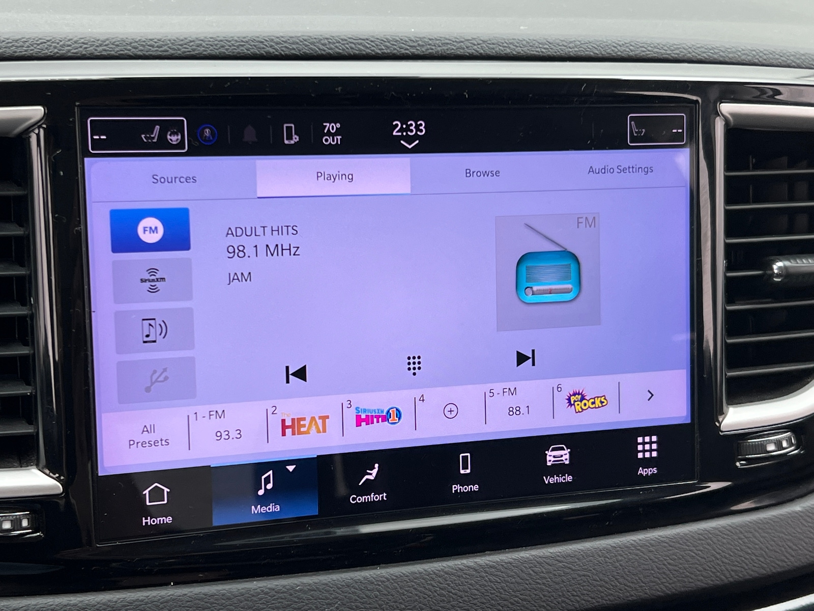 Thumbnail: 2024 Chrysler Pacifica - 3