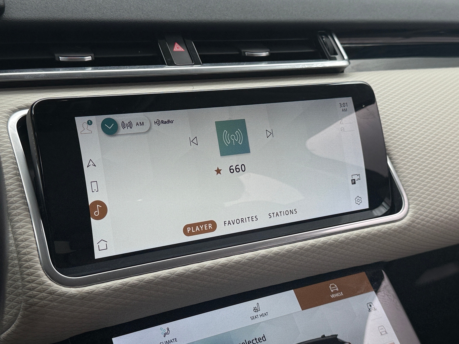 Thumbnail: 2022 Land Rover Range Rover Velar - 3
