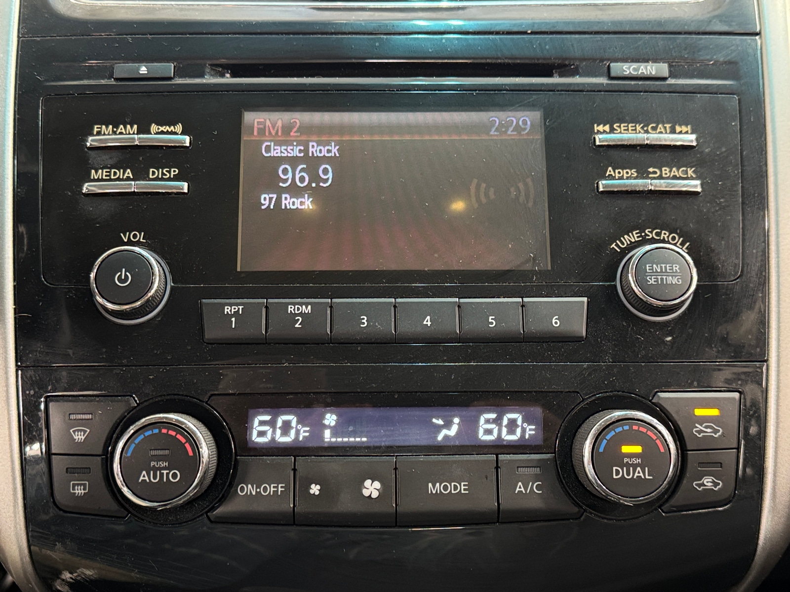 Thumbnail: 2015 Nissan Altima - 4