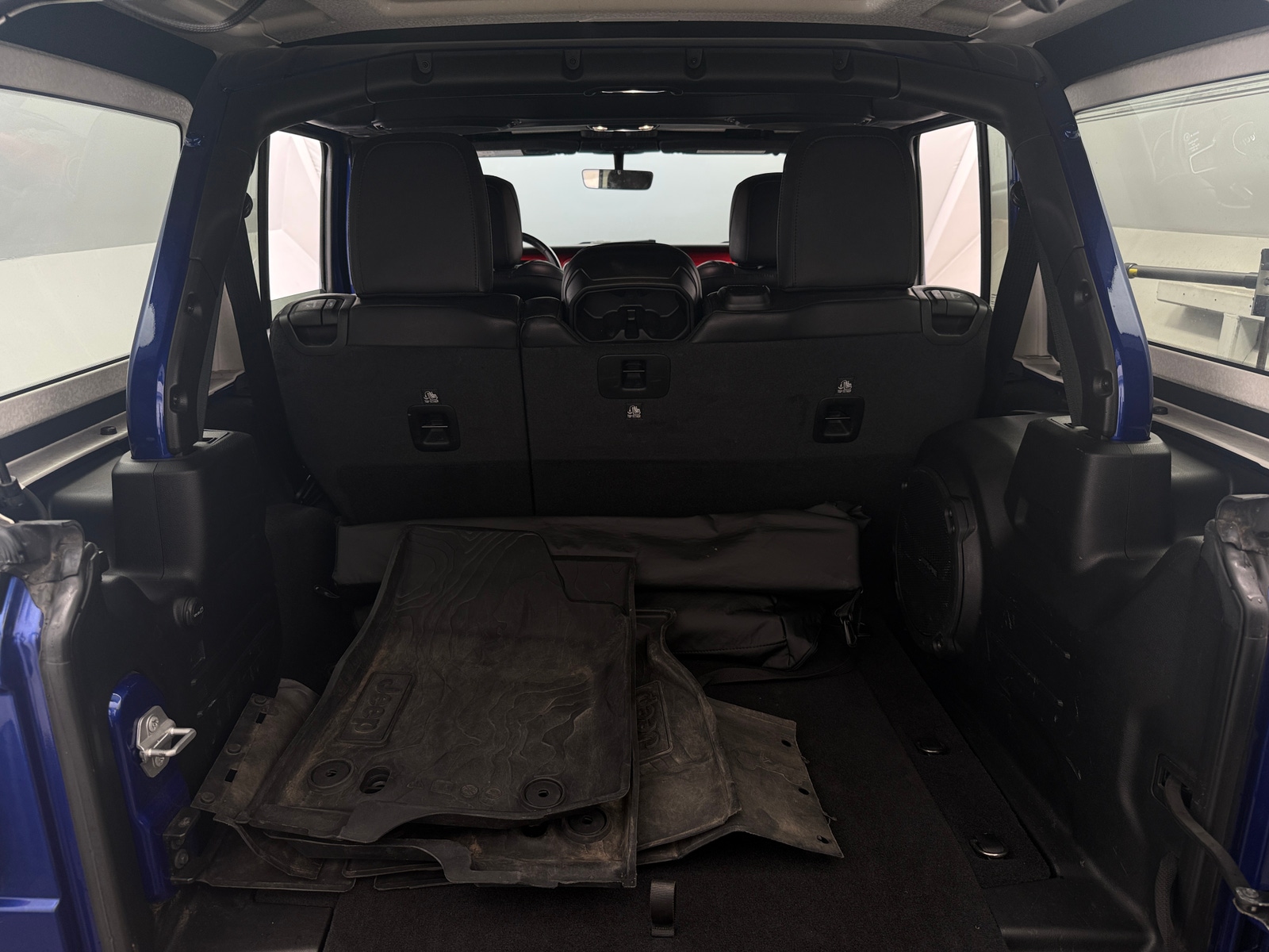 Thumbnail: 2020 Jeep Wrangler - 6