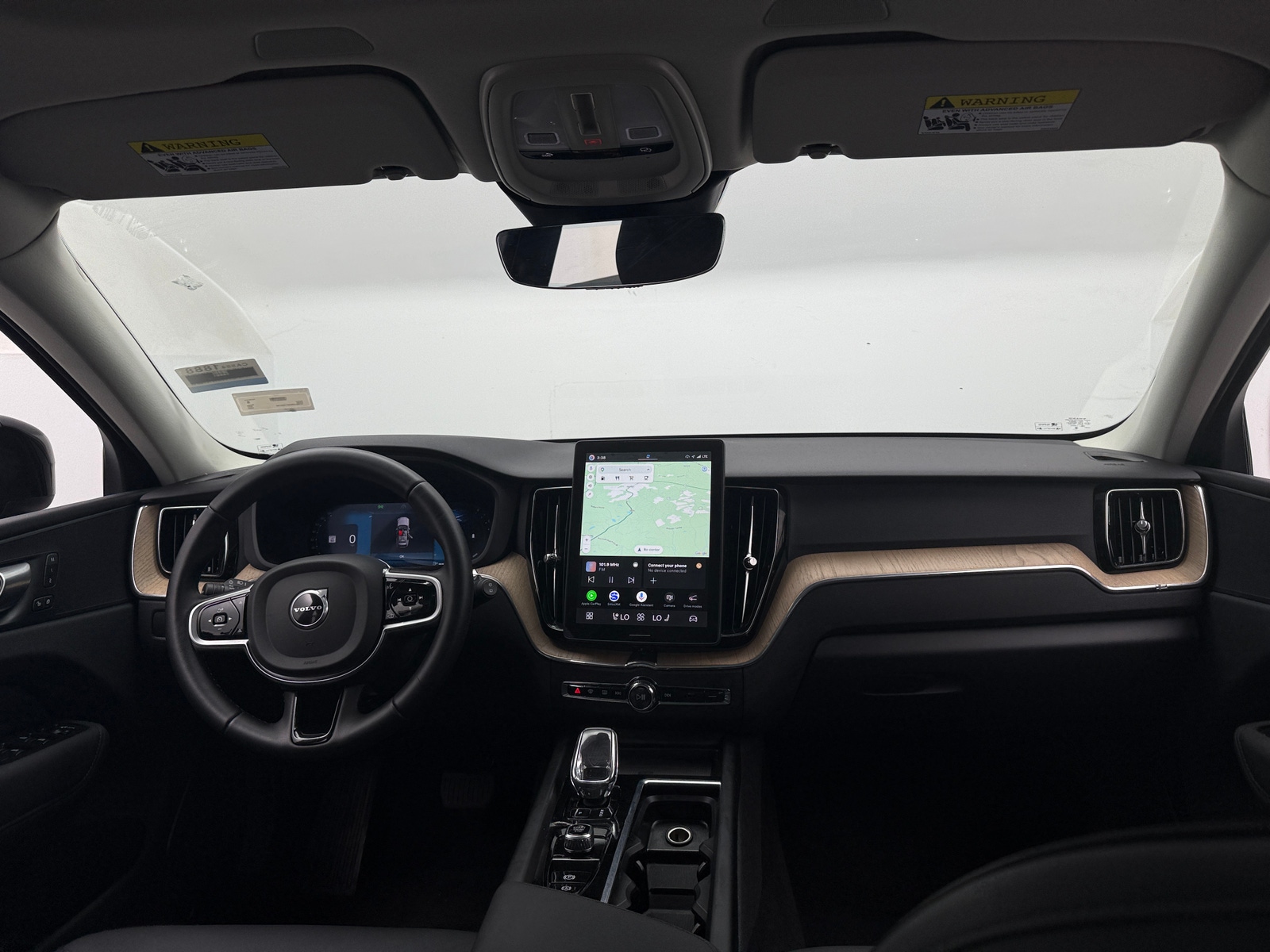 Thumbnail: 2026 Volvo XC60 - 3
