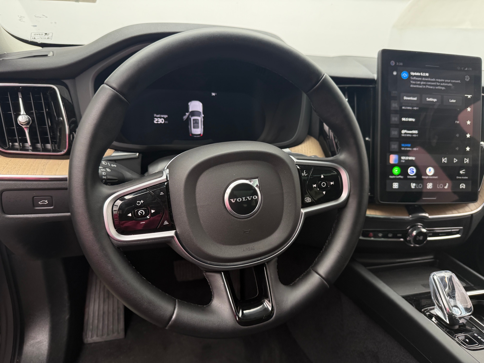 Thumbnail: 2026 Volvo XC60 - 5