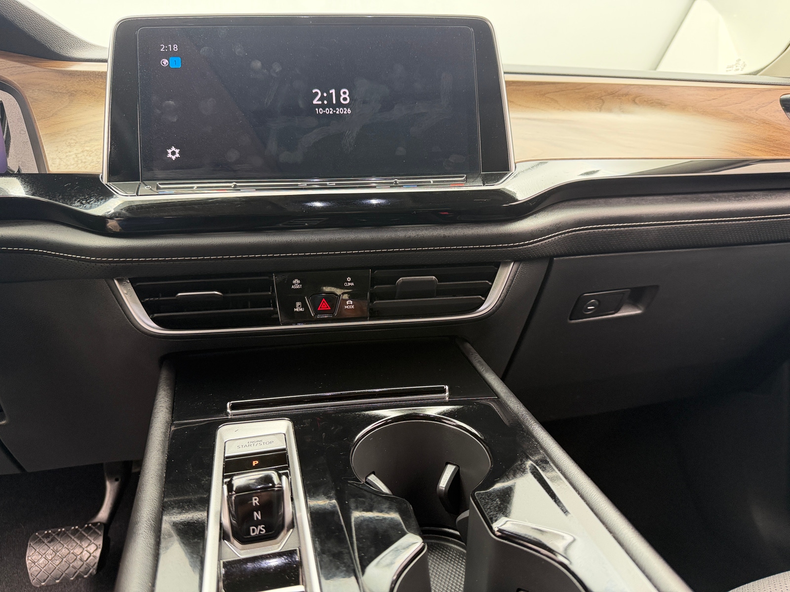 Thumbnail: 2024 Volkswagen Atlas - 3