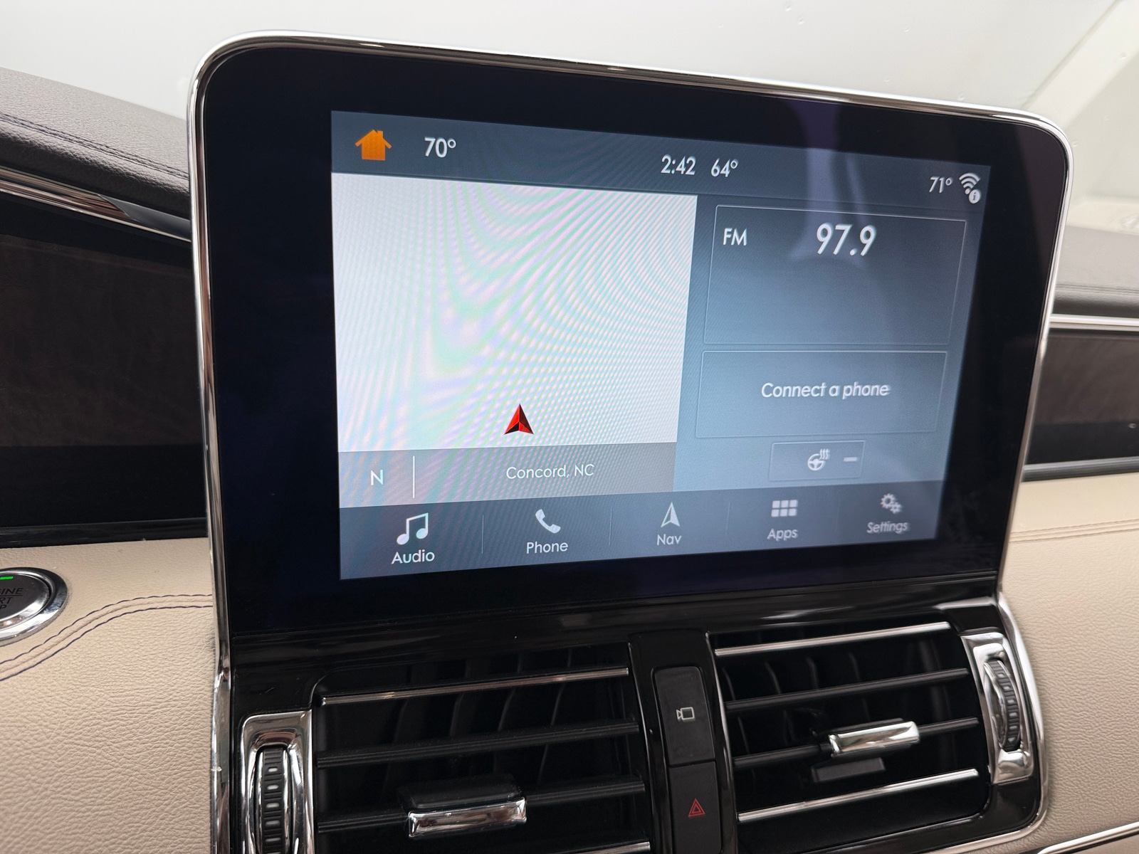 Thumbnail: 2019 Lincoln Navigator - 3