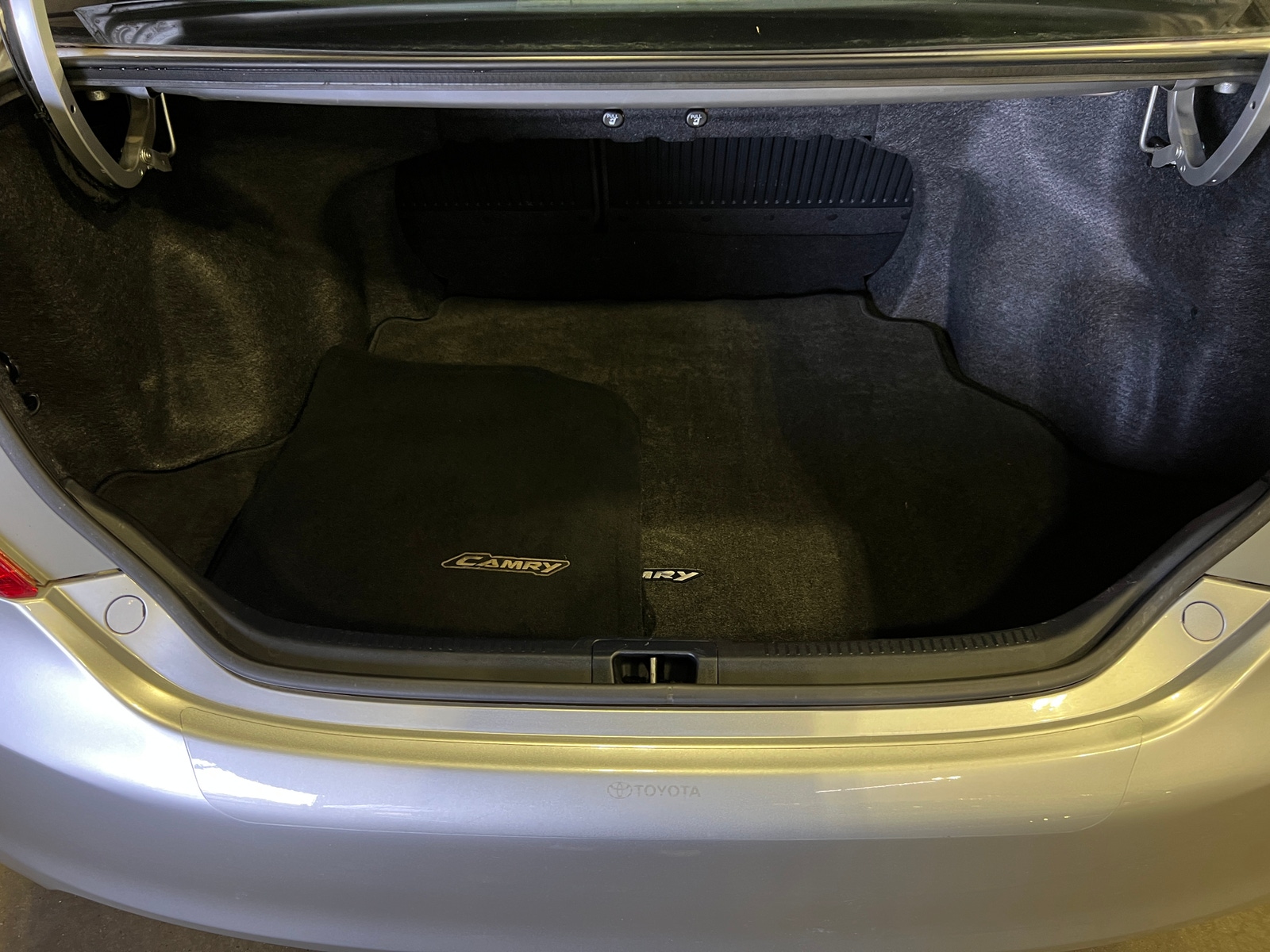 Thumbnail: 2014 Toyota Camry - 7