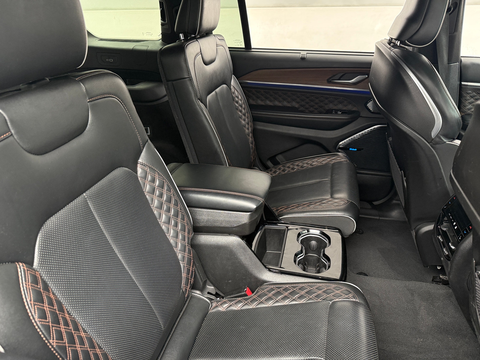 Thumbnail: 2023 Jeep Grand Cherokee L - 5