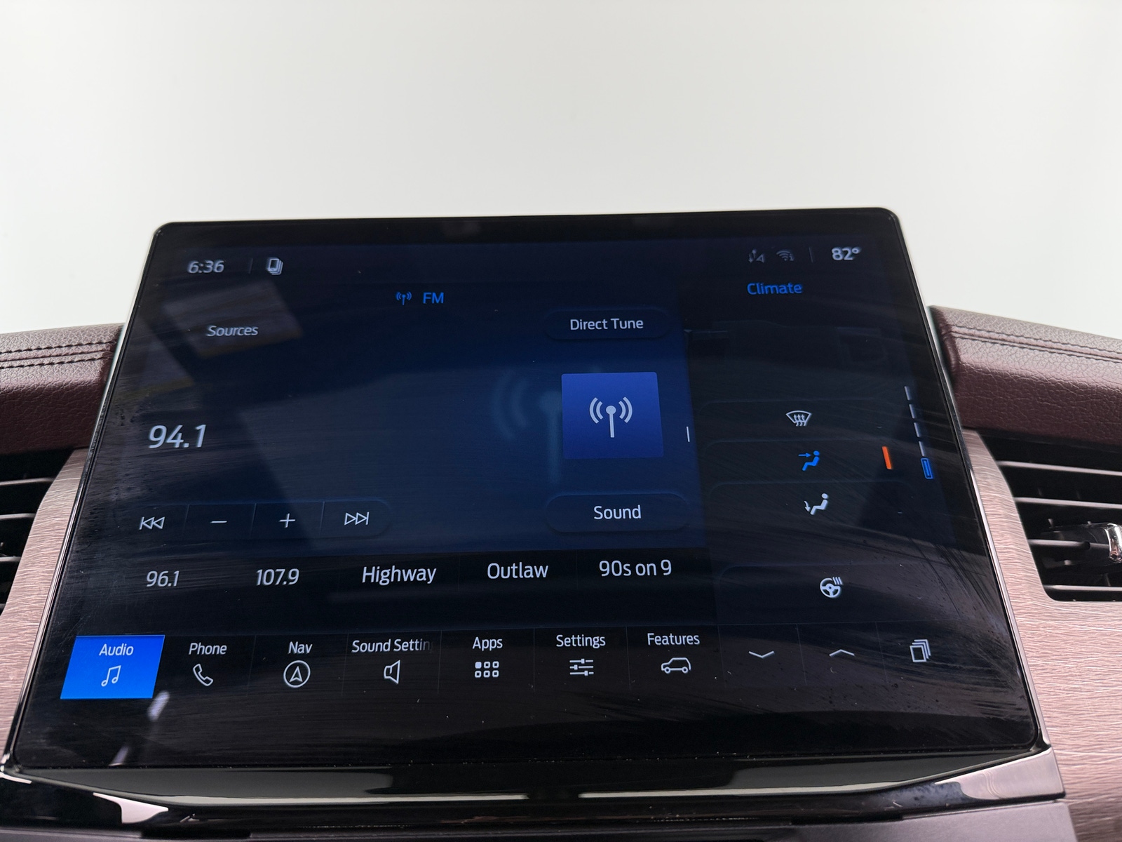 Thumbnail: 2024 Ford Expedition MAX - 3