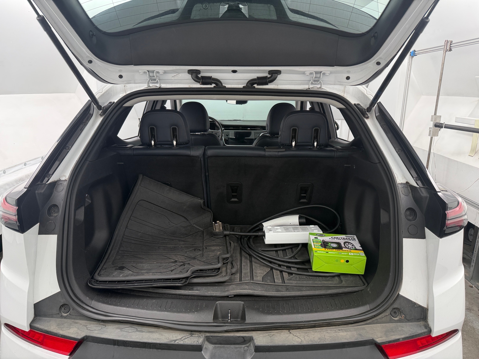 Thumbnail: 2023 Chevrolet Bolt EUV - 6