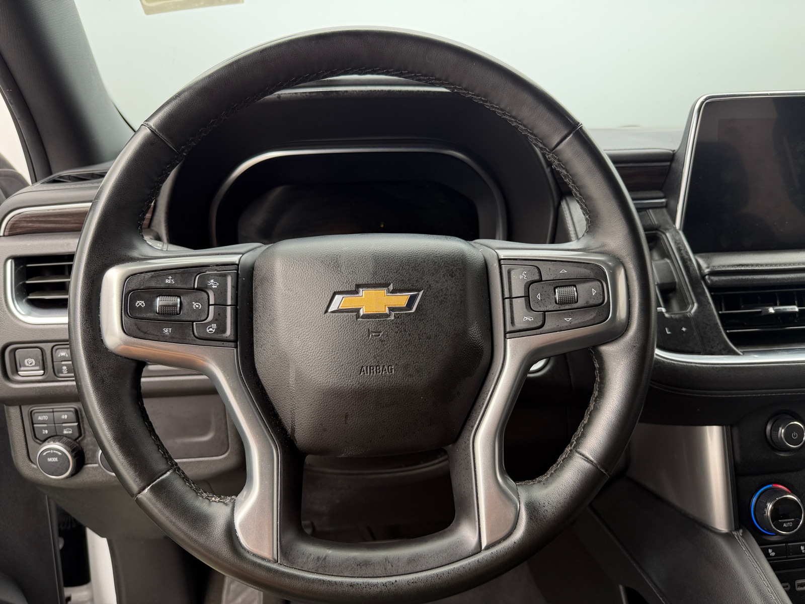 Thumbnail: 2024 Chevrolet Tahoe - 4