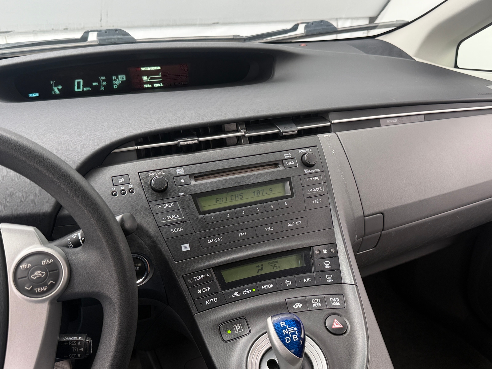 Thumbnail: 2011 Toyota Prius - 4
