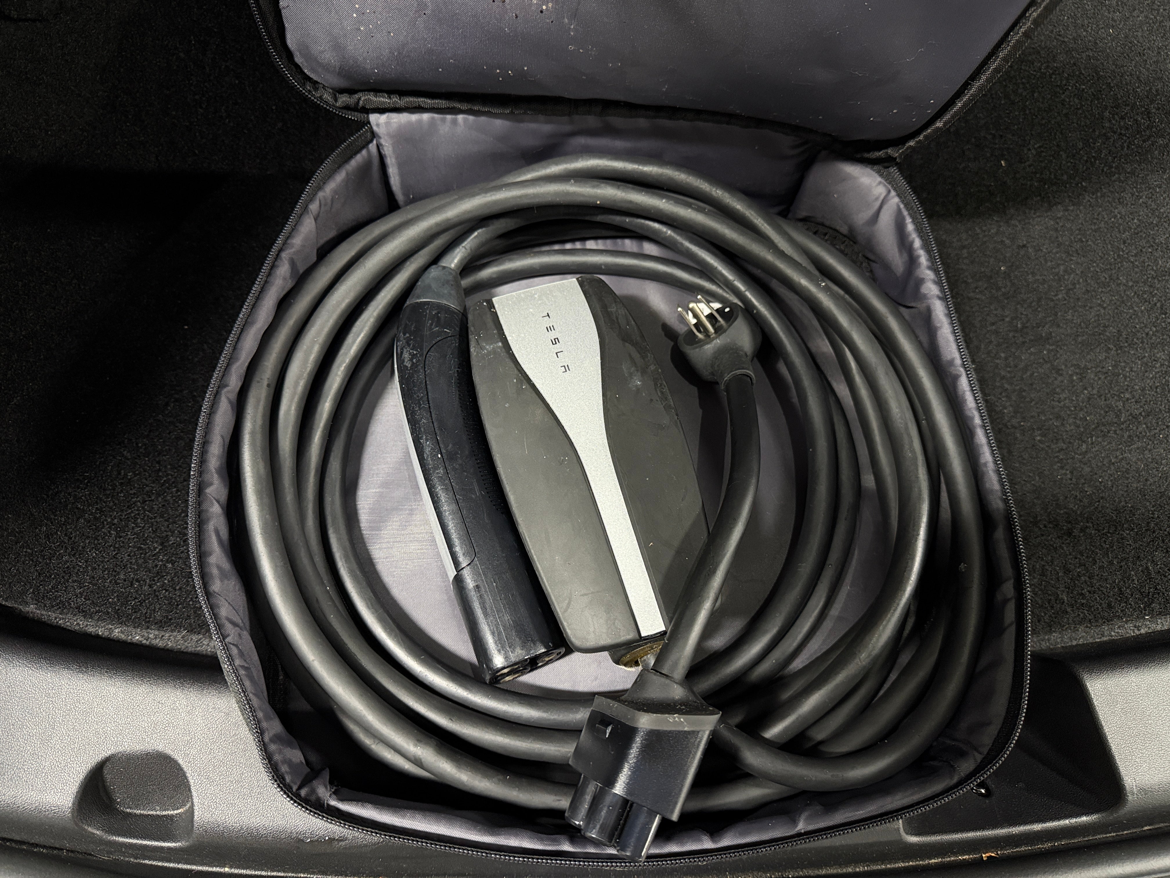 Used 2021 Tesla Model Y Long Range with VIN 5YJYGAEE8MF148817 for sale in Oak Creek, WI