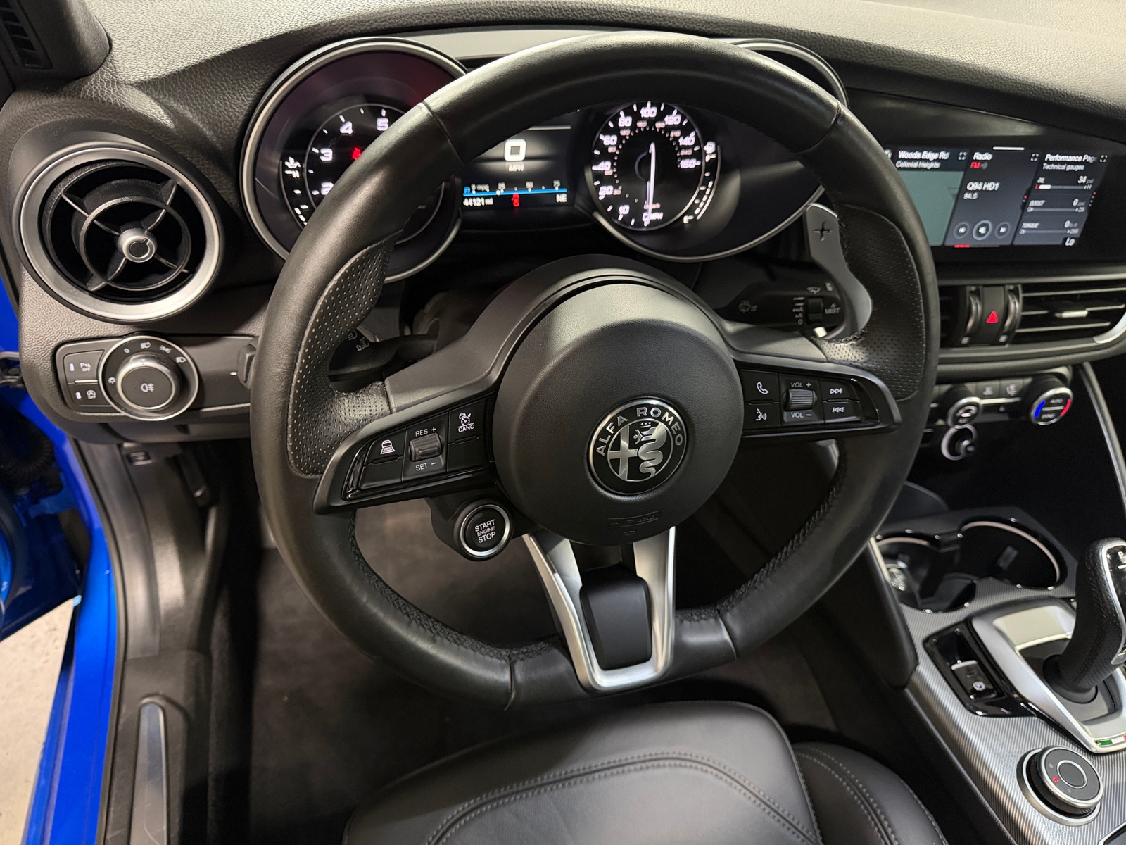 Thumbnail: 2022 Alfa Romeo Giulia - 4