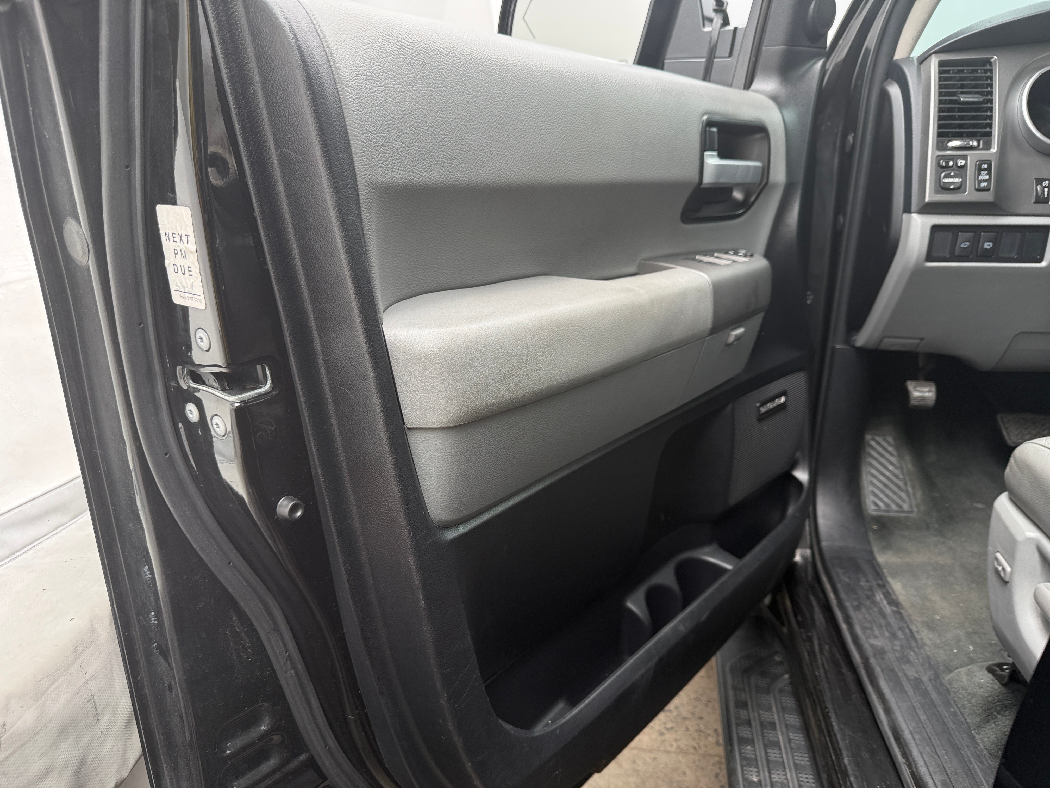 2017 Toyota Sequoia