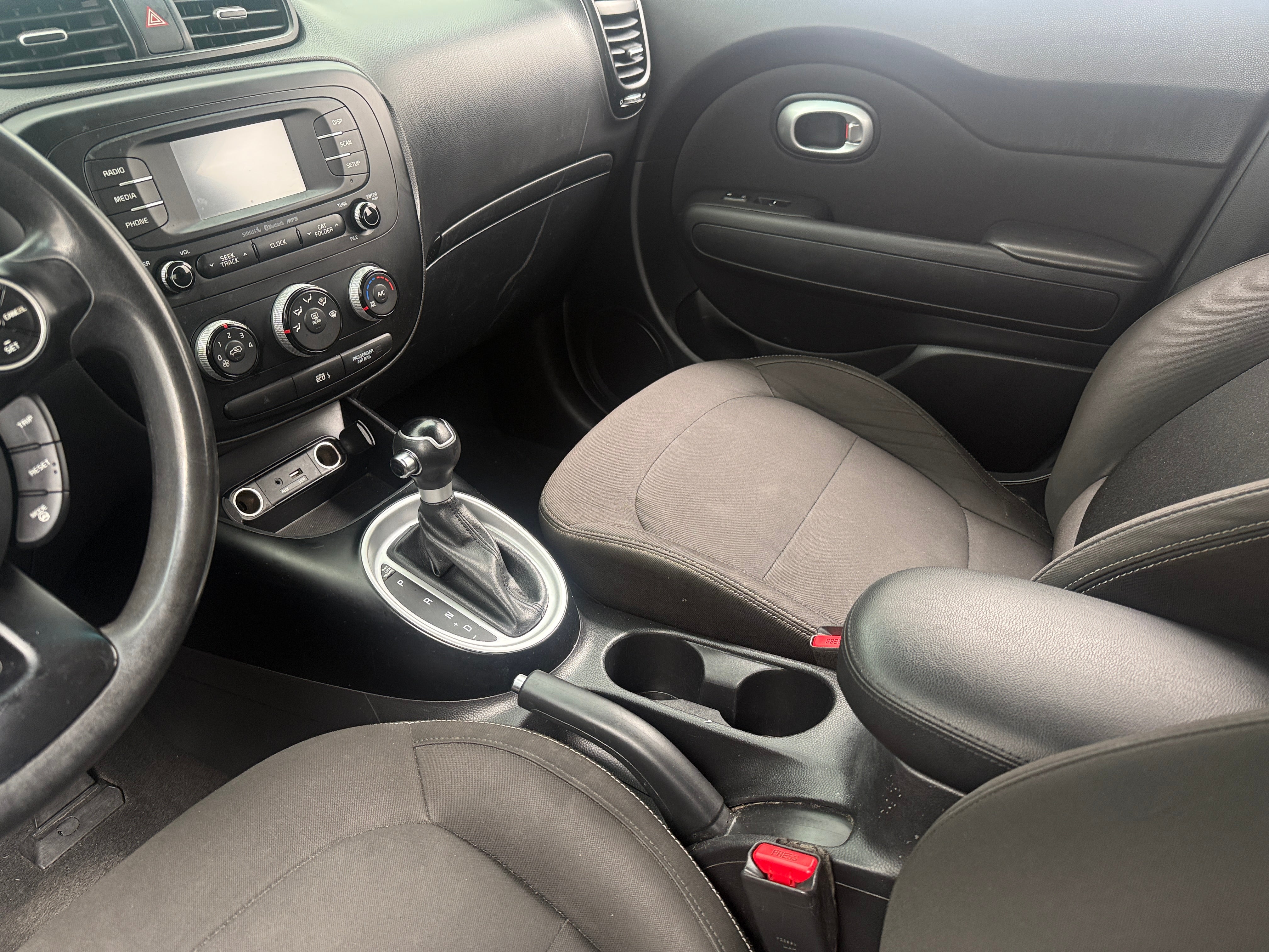 Used 2016 Kia Soul Base with VIN KNDJN2A20G7327906 for sale in Pewaukee, WI