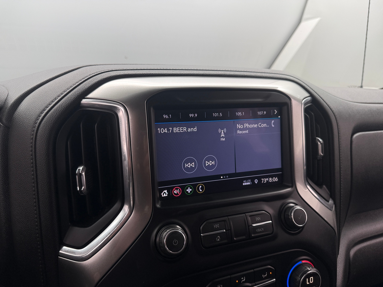 Thumbnail: 2019 Chevrolet Silverado 1500 - 4