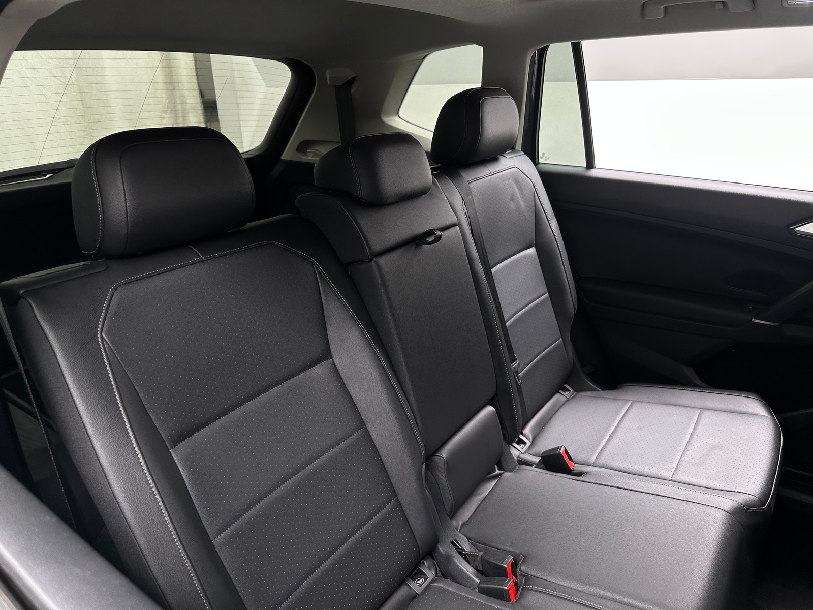 Thumbnail: 2018 Volkswagen Tiguan - 5