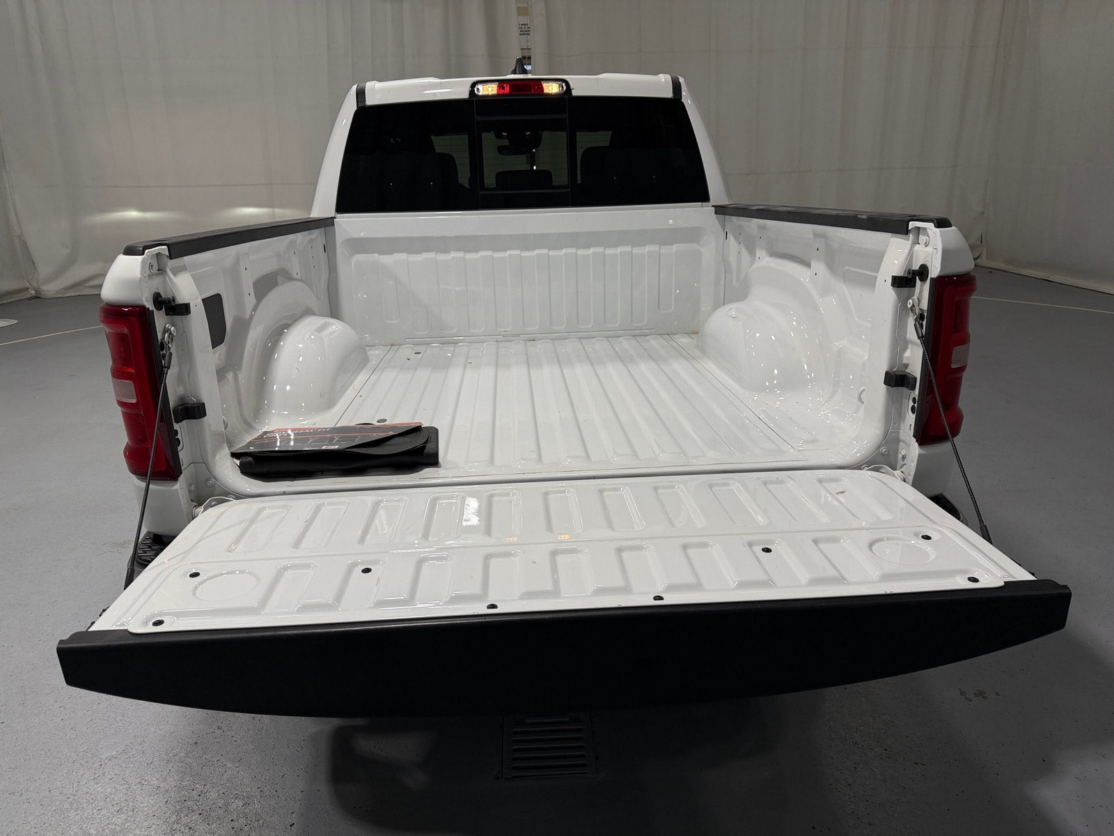 Thumbnail: 2026 RAM 1500 - 6