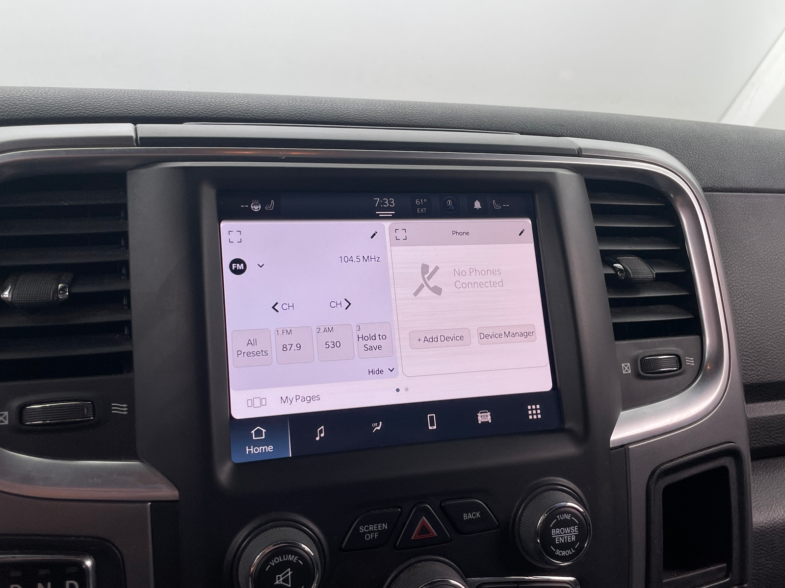 Thumbnail: 2022 RAM 1500 Classic - 4