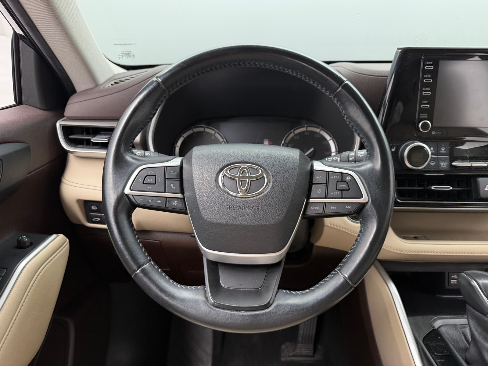 Thumbnail: 2022 Toyota Highlander - 5
