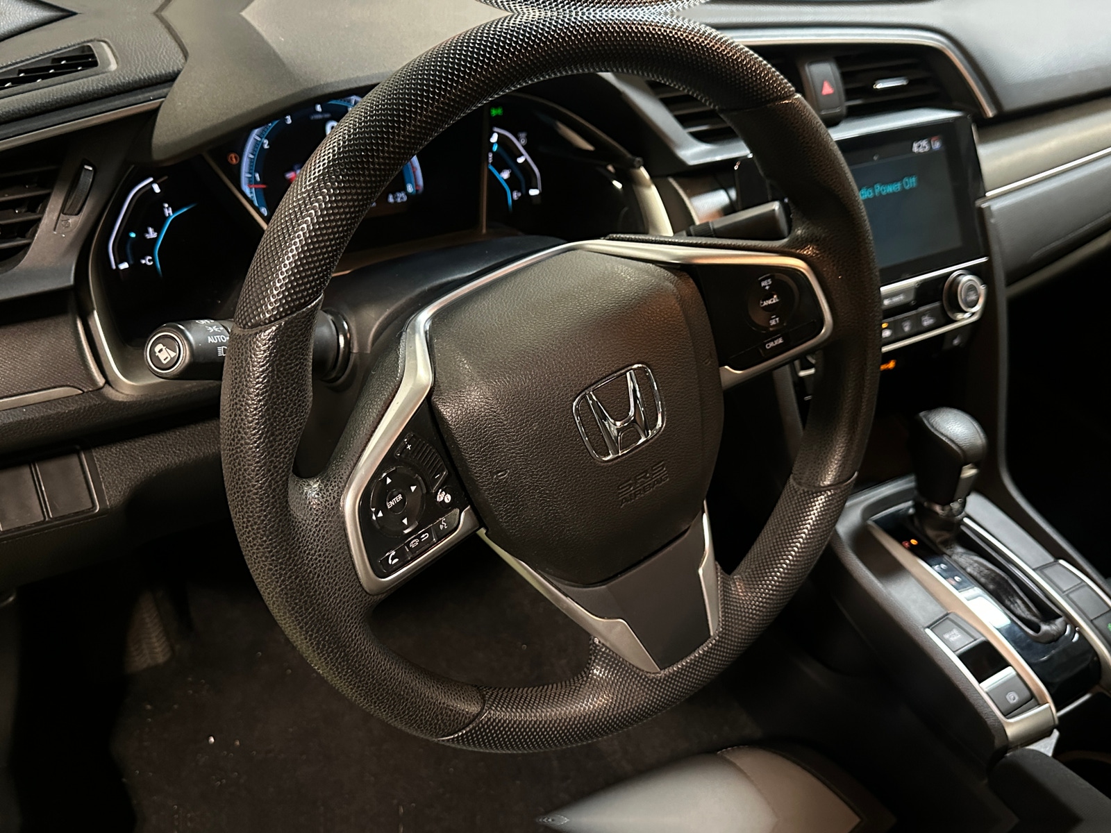 Thumbnail: 2017 Honda Civic - 4