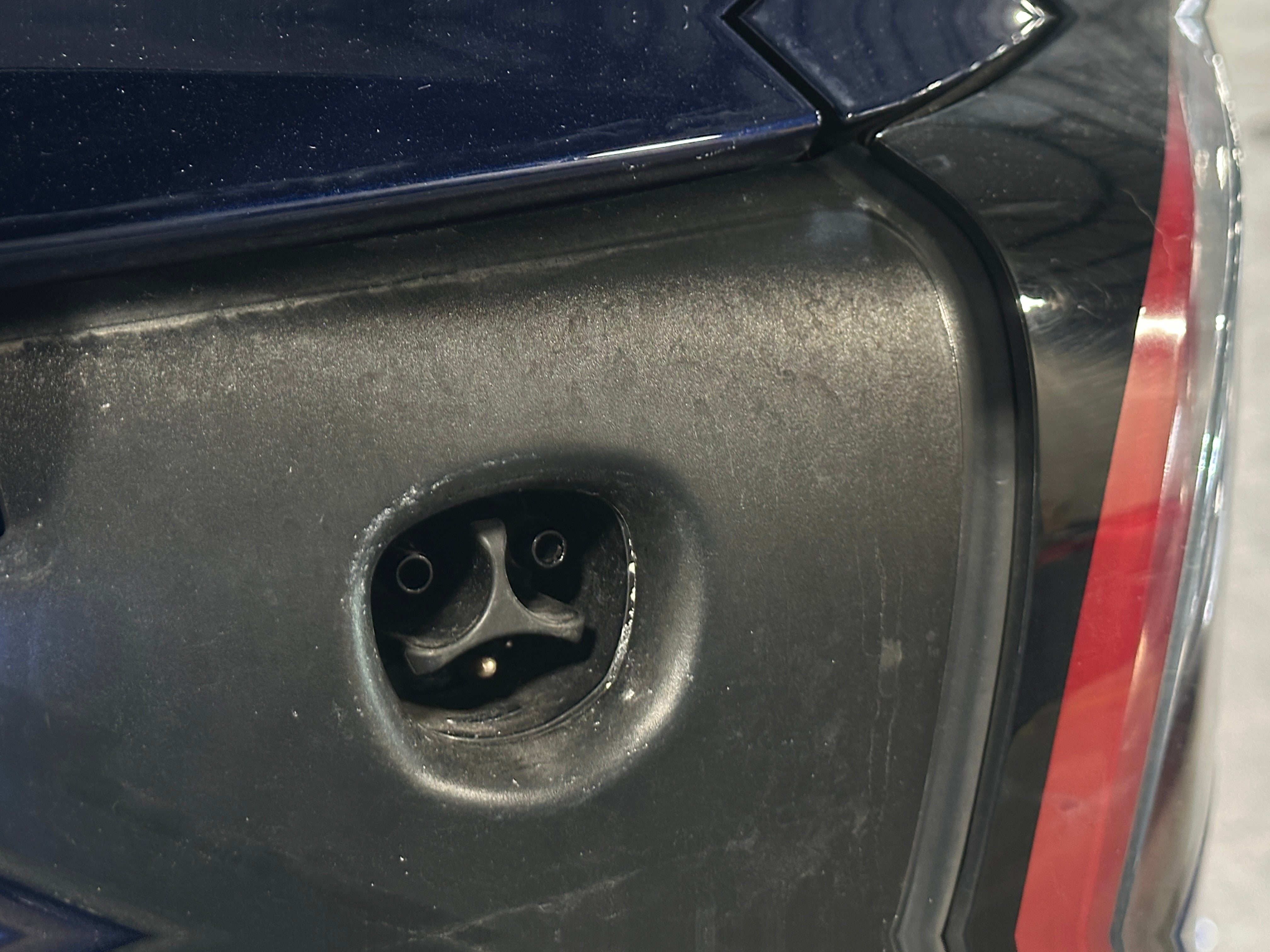 Used 2023 Tesla Model Y Long Range with VIN 7SAYGDEE9PA163252 for sale in Oak Creek, WI