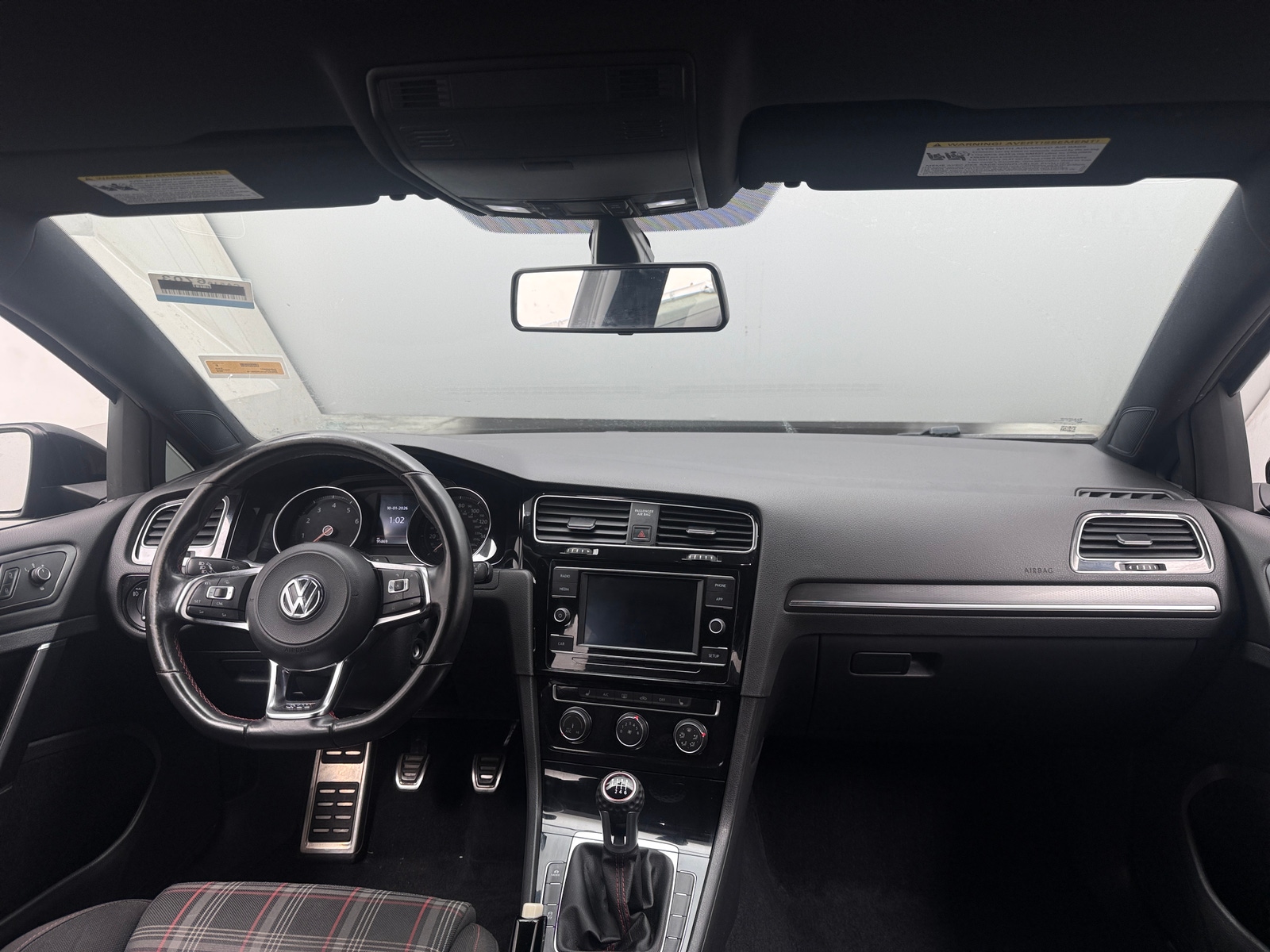 Thumbnail: 2018 Volkswagen Golf - 3