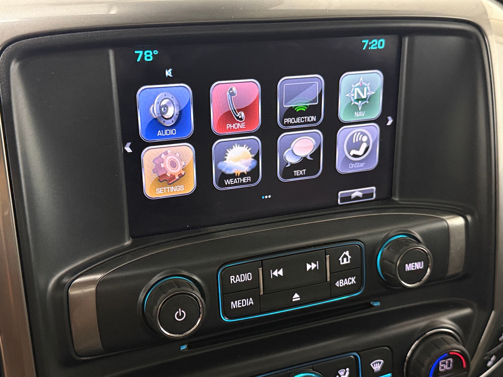 Thumbnail: 2017 Chevrolet Silverado 1500 - 3