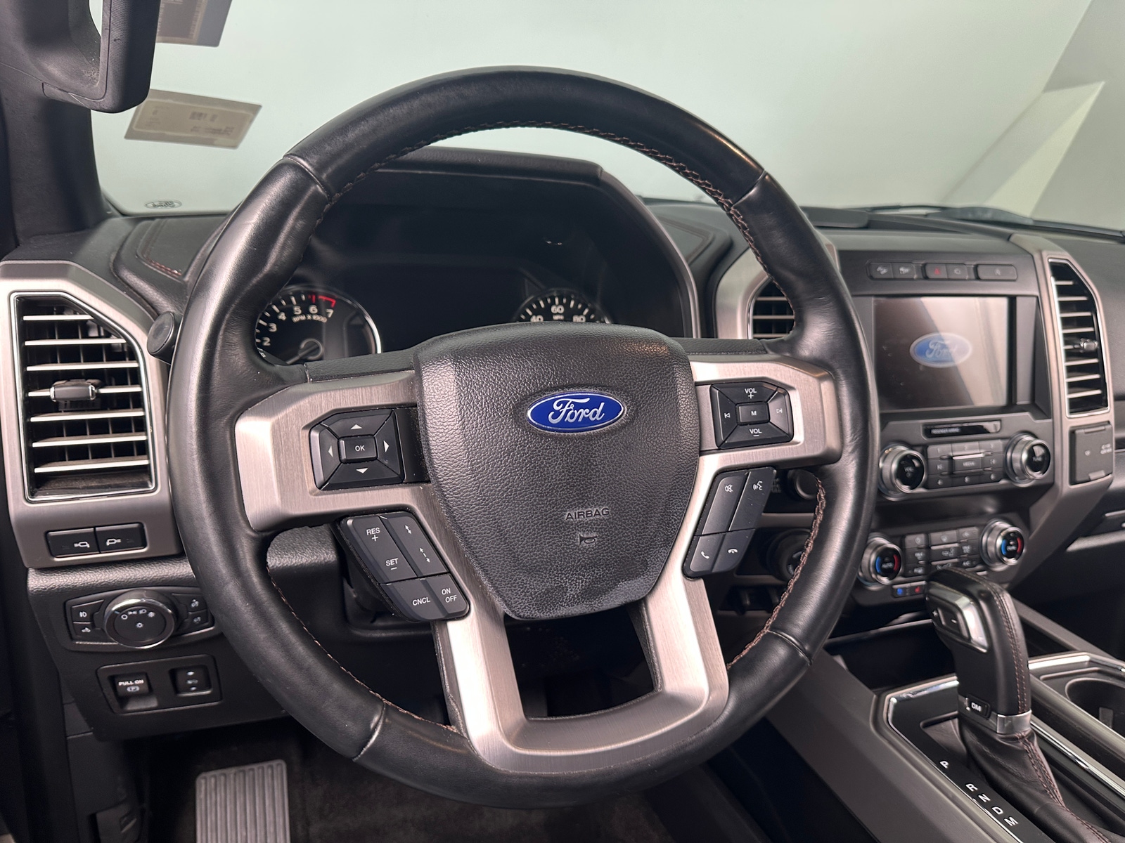Thumbnail: 2020 Ford Econoline - 4