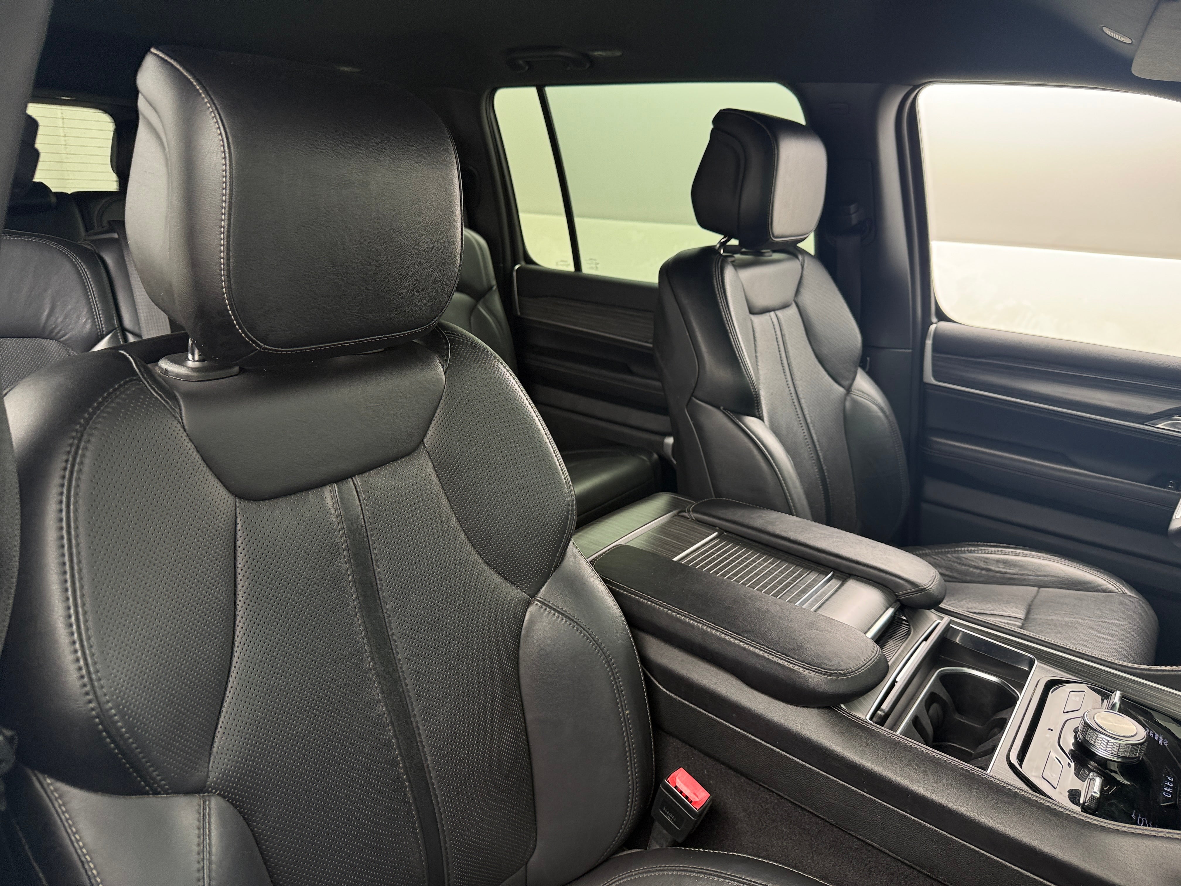 2023 Jeep Wagoneer