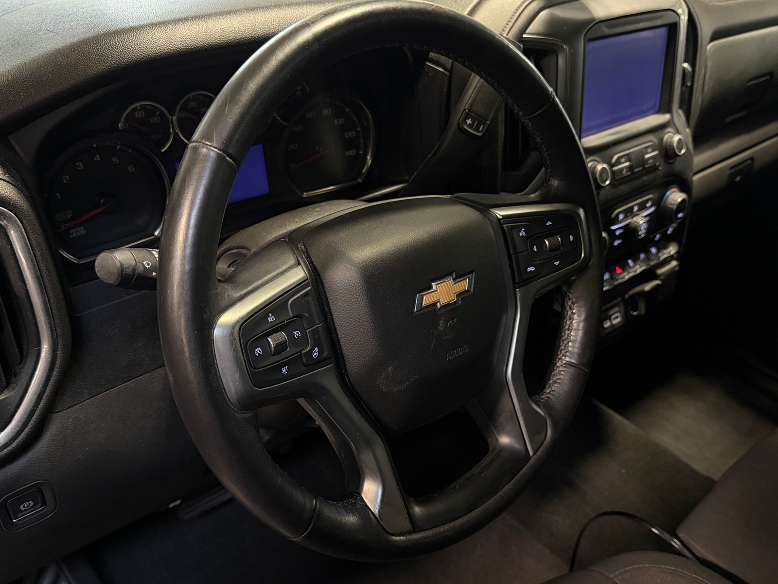 Thumbnail: 2019 Chevrolet Silverado 1500 - 5