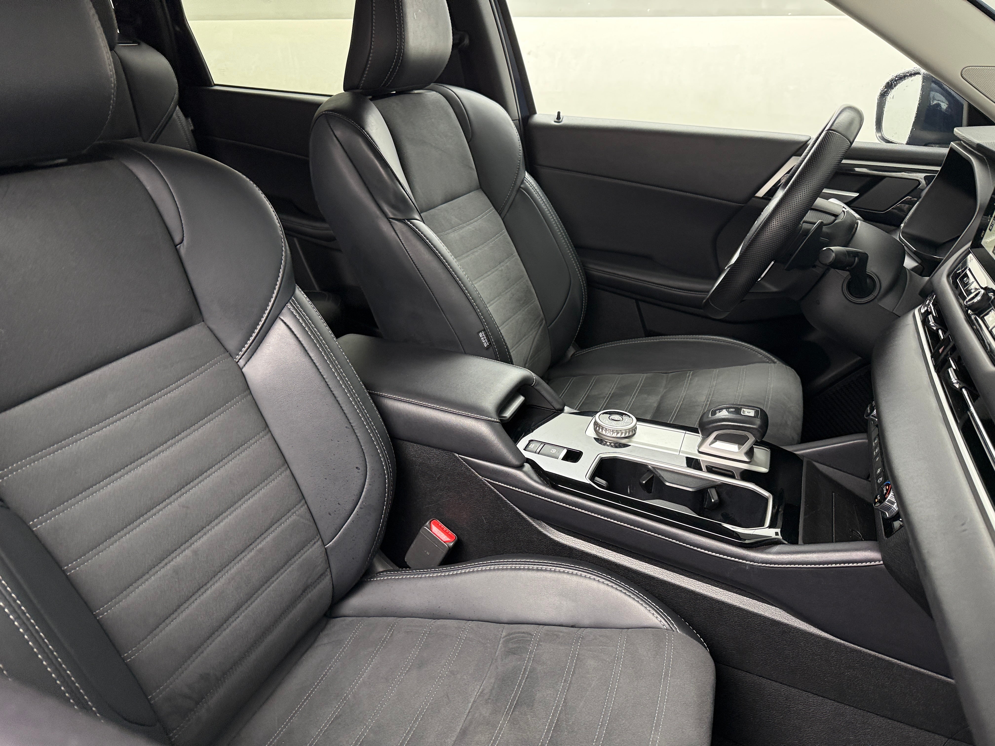 2025 Mitsubishi Outlander