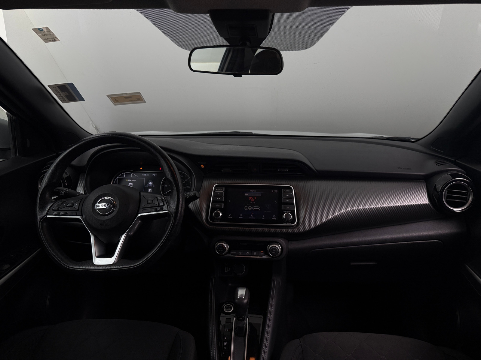 Thumbnail: 2020 Nissan Kicks - 3