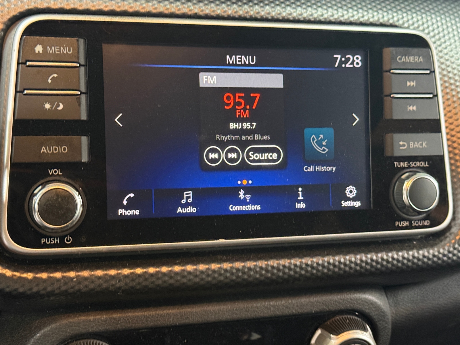 Thumbnail: 2020 Nissan Kicks - 4