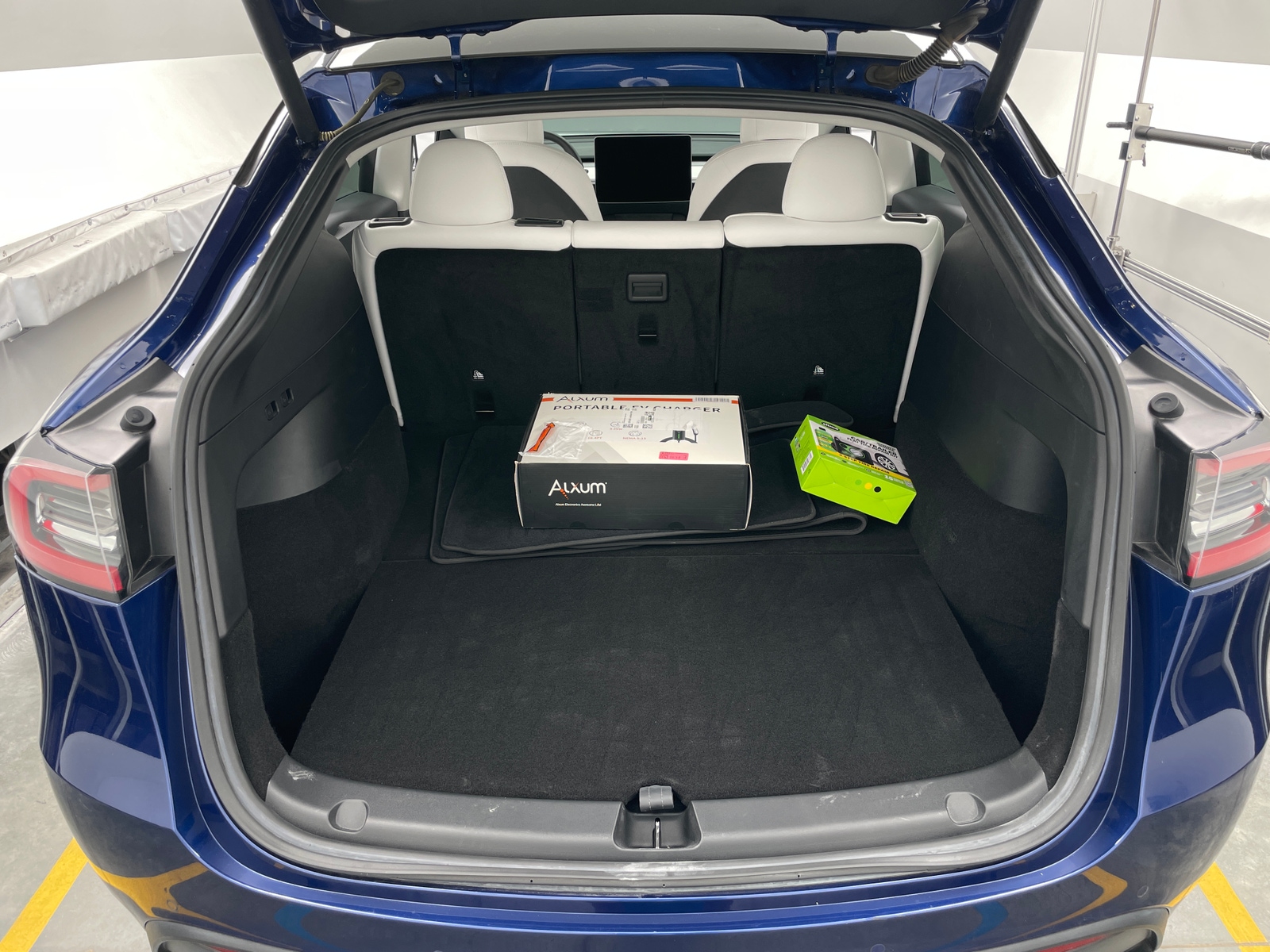 Thumbnail: 2022 Tesla Model Y - 6