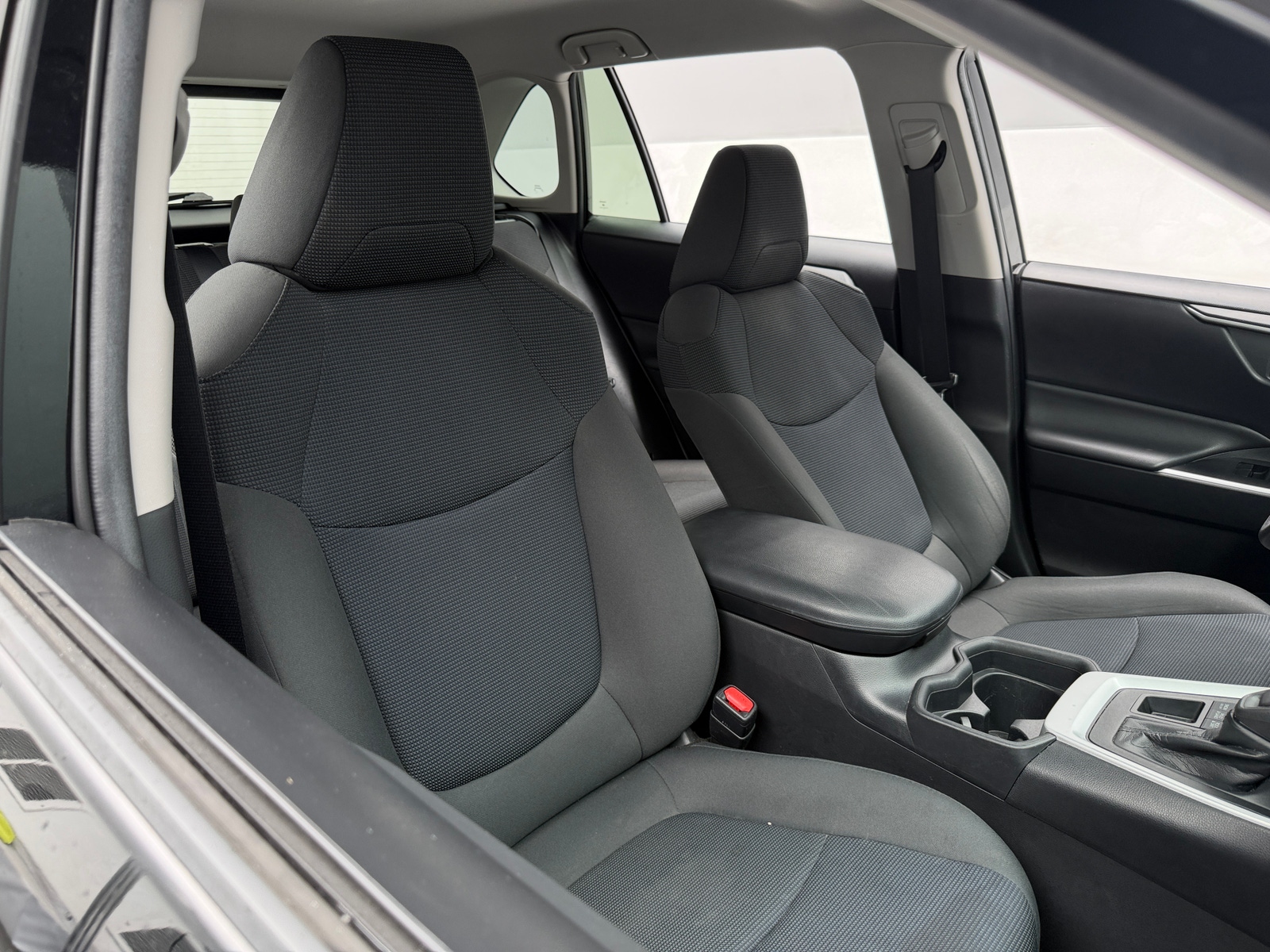 Thumbnail: 2020 Toyota RAV4 - 2