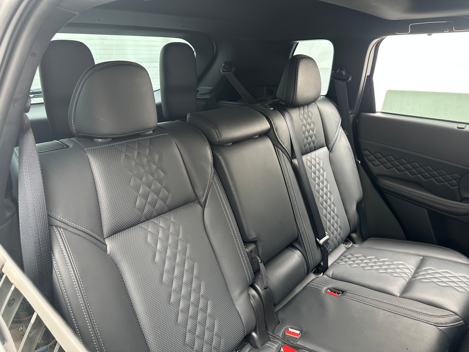 Thumbnail: 2024 Mitsubishi Outlander - 6