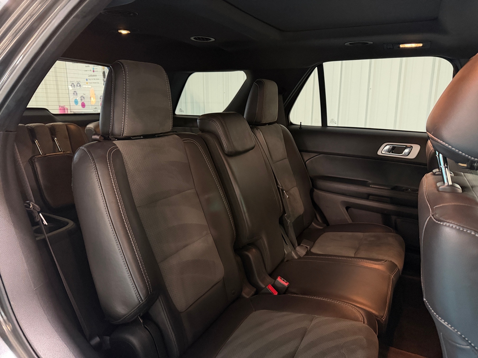 Thumbnail: 2015 Ford Explorer - 6